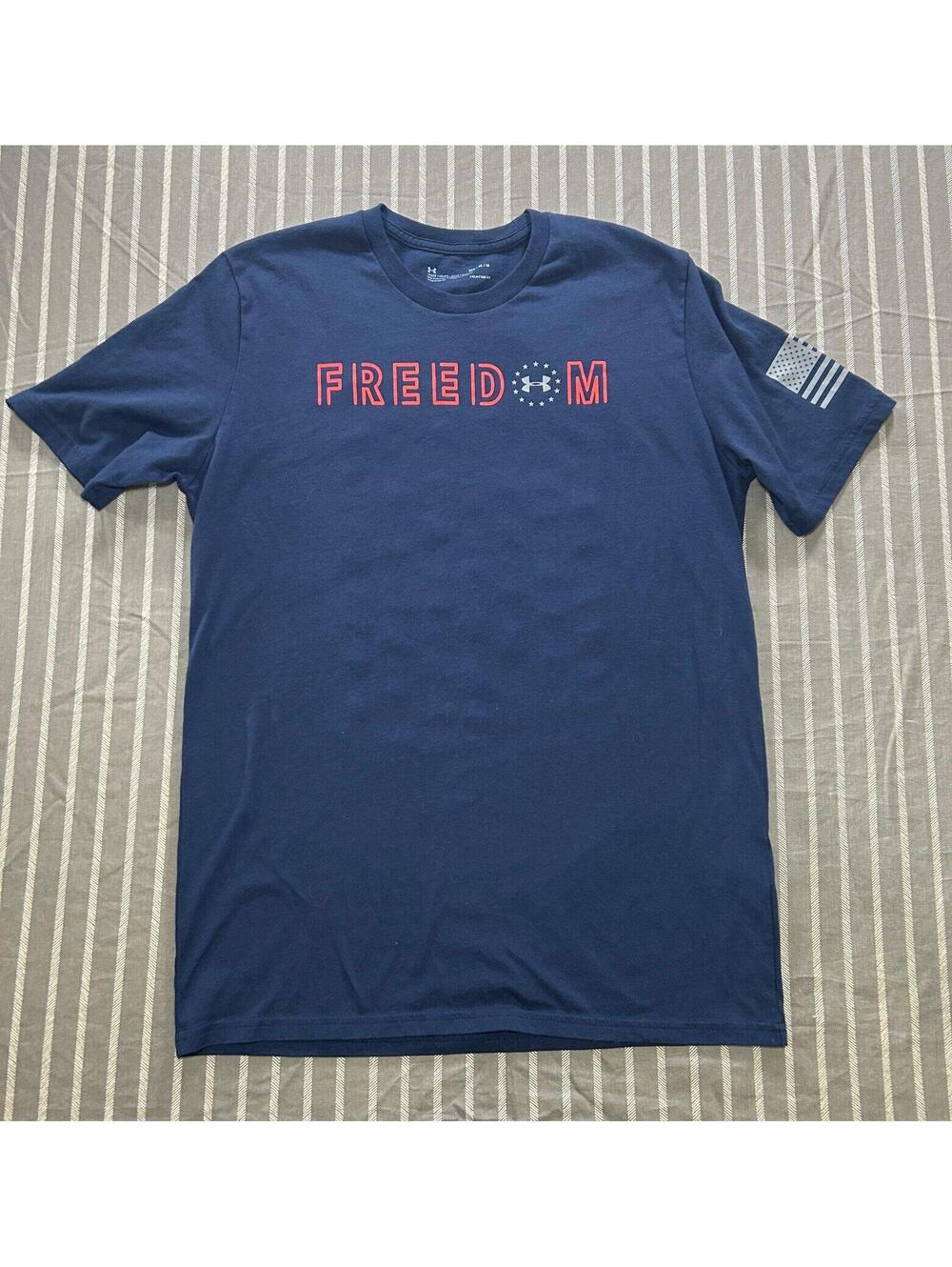 Under Armour Freedom Navy Blue T-Shirt Medium HeatGear Loose Fit Crewneck Mens